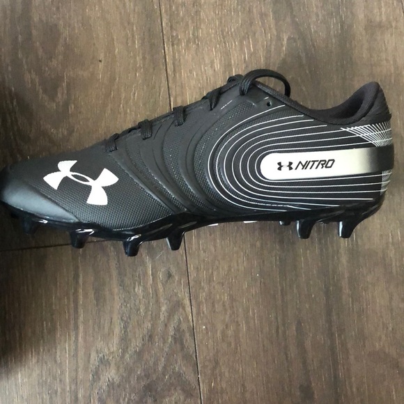 Under Armour low MC Nitro Cleats - Picture 3 of 3